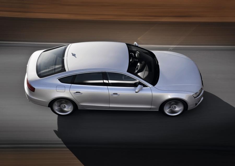 Audi A5 Sportback 3.0 TDI Quattro 2009 года  (фото 2 из 40)